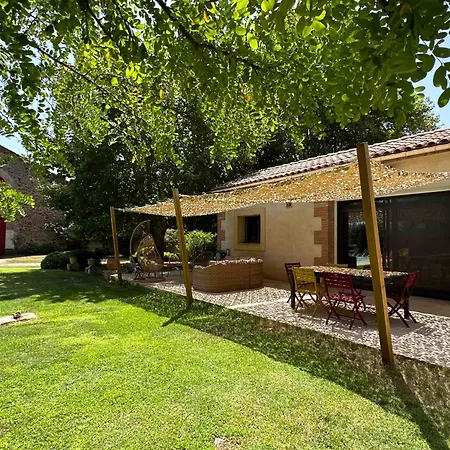 Un Mas Au Milieu Des Vignes A 10 Minutes De La Villa